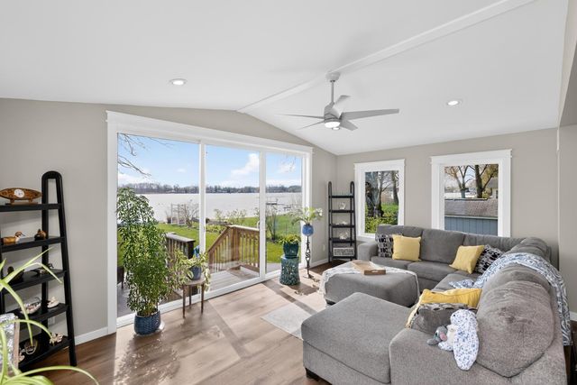 8125 W Long Lake Drive, Pavilion Twp, MI 49048