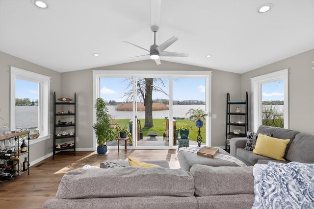 8125 W Long Lake Drive, Pavilion Twp, MI 49048