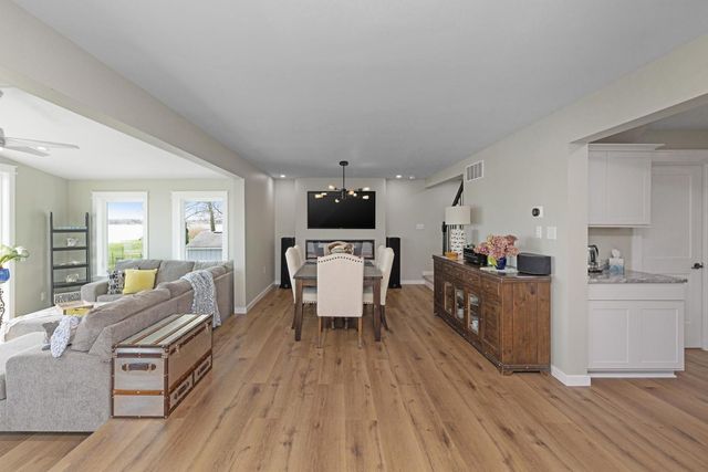 8125 W Long Lake Drive, Pavilion Twp, MI 49048