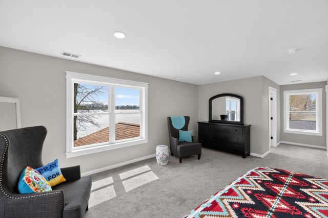 8125 W Long Lake Drive, Pavilion Twp, MI 49048