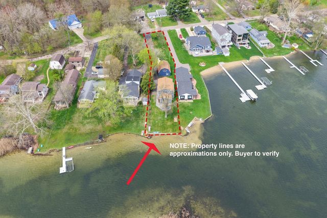 8125 W Long Lake Drive, Pavilion Twp, MI 49048