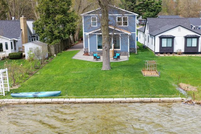 8125 W Long Lake Drive, Pavilion Twp, MI 49048