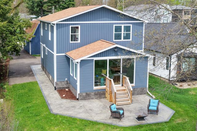 8125 W Long Lake Drive, Pavilion Twp, MI 49048