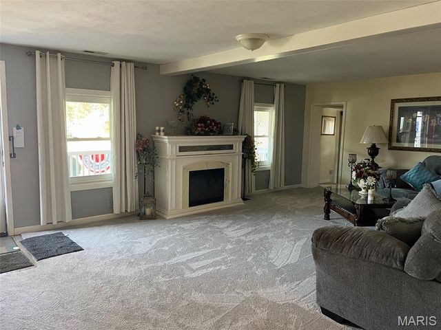 1507 Highway OO, Fredericktown, MO 63645