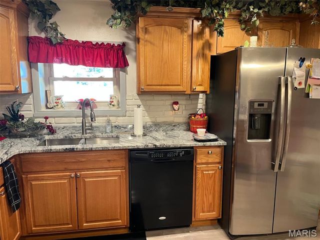 1507 Highway OO, Fredericktown, MO 63645