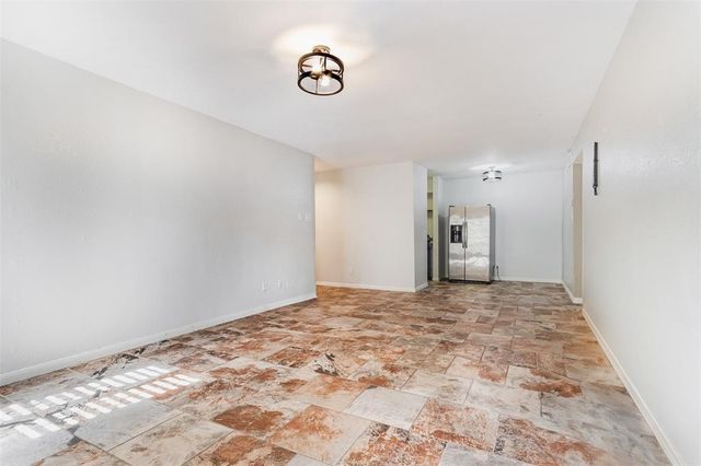 10211 Sugar Branch Drive 367, Houston, TX 77036