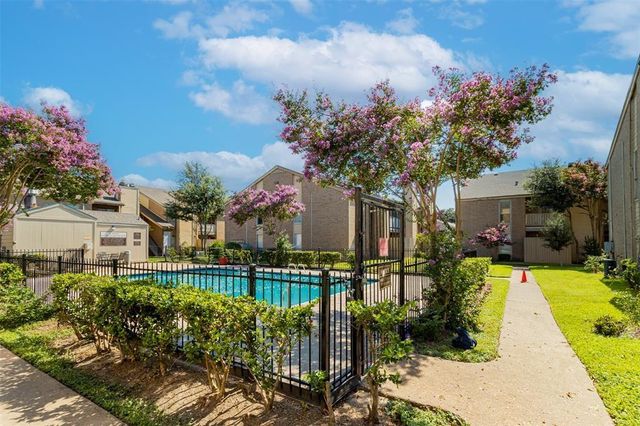 10211 Sugar Branch Drive 367, Houston, TX 77036