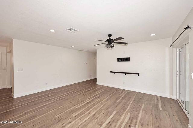 2802 E HILLERY Drive, Phoenix, AZ 85032