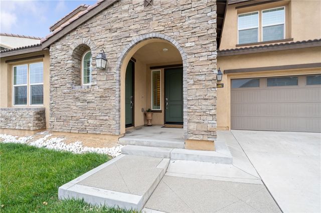 4974 Deer Grass Drive, Fontana, CA 92336