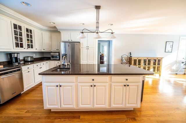 14 Ferry Street, Marshfield, MA 02050