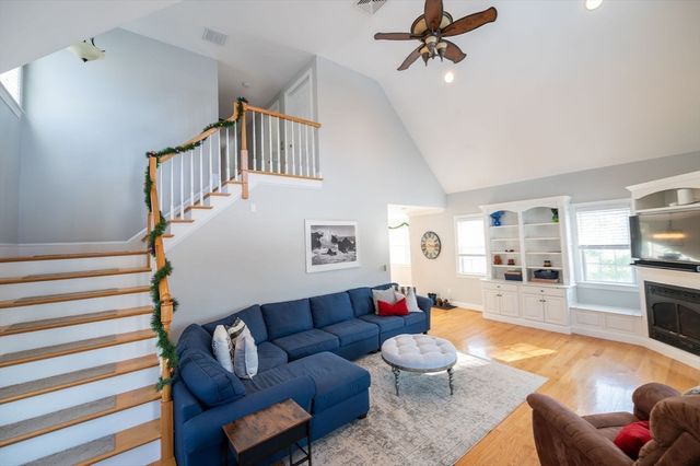 14 Ferry Street, Marshfield, MA 02050