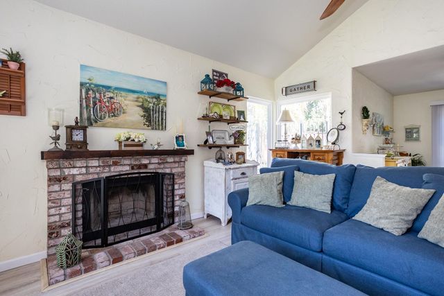 1000 Alden Glen Dr, Tracy, CA 95376