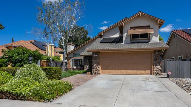 1000 Alden Glen Dr, Tracy, CA 95376