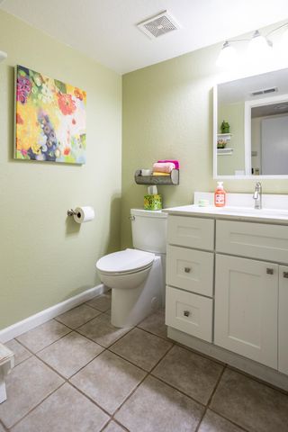 1000 Alden Glen Dr, Tracy, CA 95376