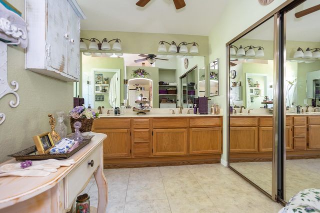 1000 Alden Glen Dr, Tracy, CA 95376