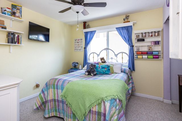 1000 Alden Glen Dr, Tracy, CA 95376