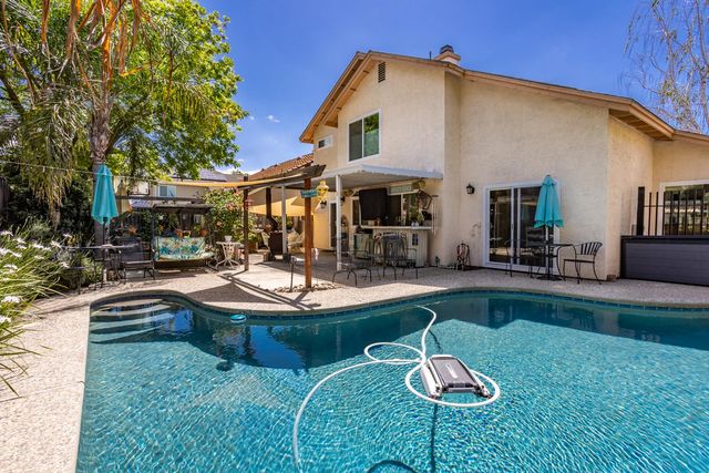 1000 Alden Glen Dr, Tracy, CA 95376