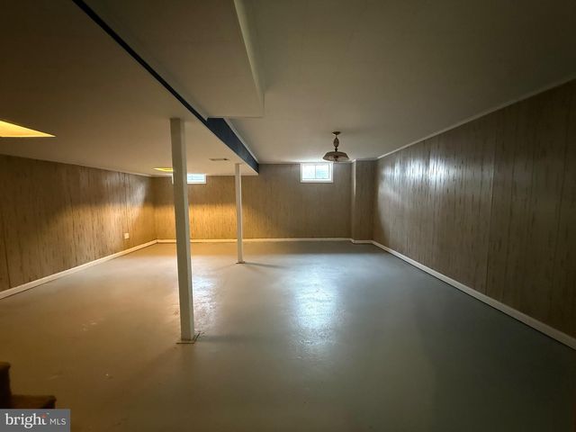 1118 CIRCLE DR, Martinsburg, WV 25401