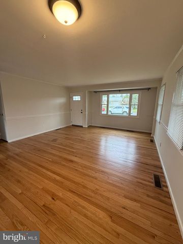 1118 CIRCLE DR, Martinsburg, WV 25401