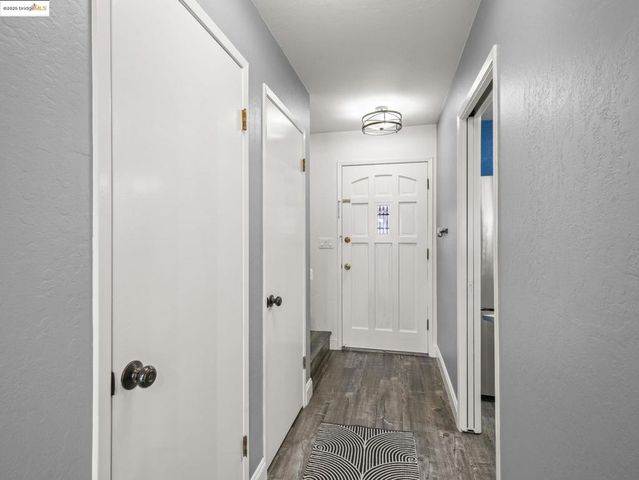 2106 Otis Dr D, Alameda, CA 94501