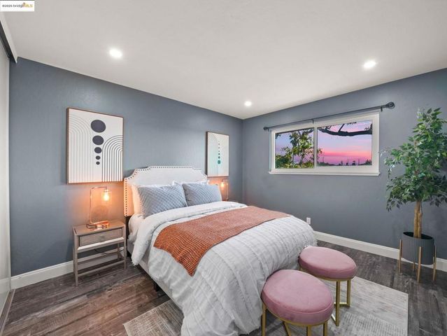 2106 Otis Dr D, Alameda, CA 94501