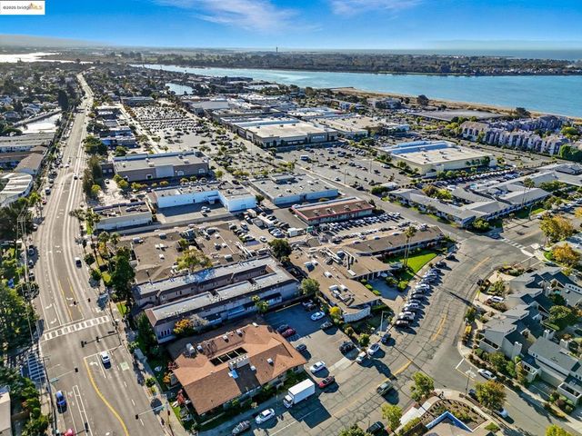 2106 Otis Dr D, Alameda, CA 94501