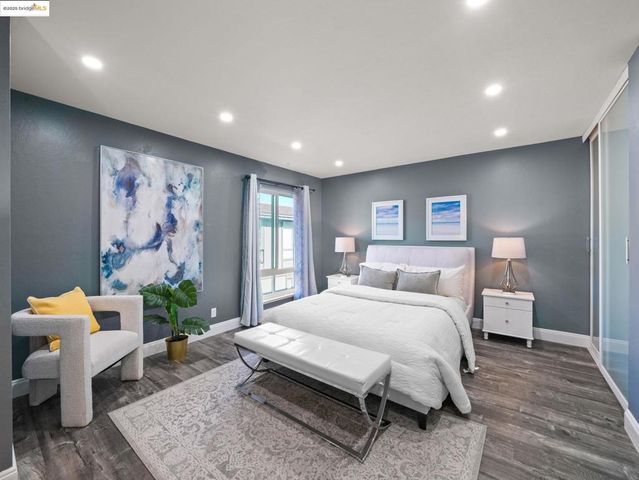 2106 Otis Dr D, Alameda, CA 94501