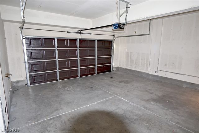6206 STANDING ELM Street, North Las Vegas, NV 89081