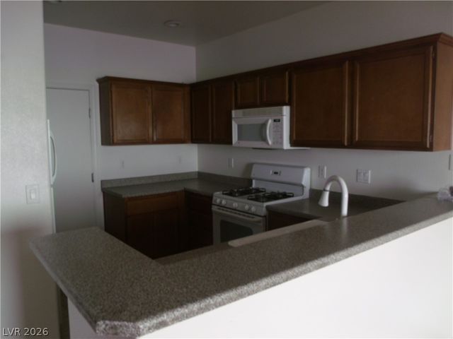 6206 STANDING ELM Street, North Las Vegas, NV 89081
