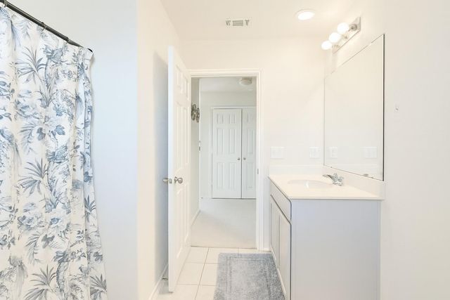 242 Zuma DR, Liberty Hill, TX 78642