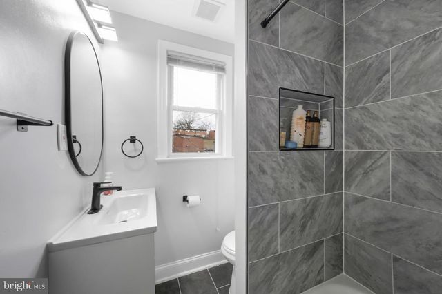 400 DIVISION AVENUE, Washington, DC 20019