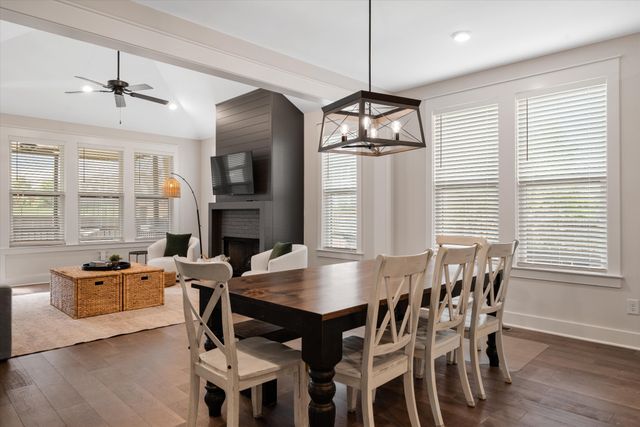 3344 Vinemont Dr, Thompsons Station, TN 37179