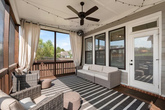3344 Vinemont Dr, Thompsons Station, TN 37179