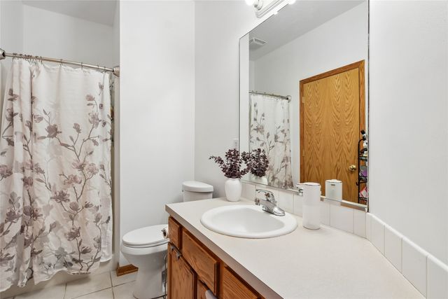 900 67th Street 301, West Des Moines, IA 50266
