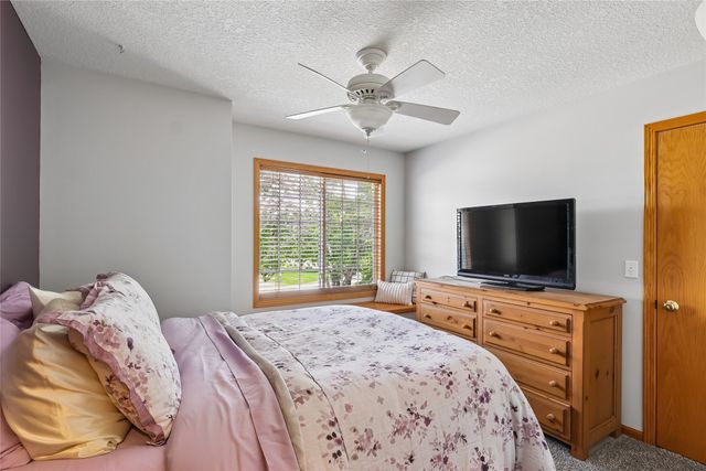 900 67th Street 301, West Des Moines, IA 50266