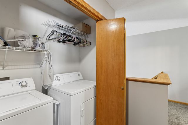 900 67th Street 301, West Des Moines, IA 50266