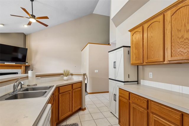 900 67th Street 301, West Des Moines, IA 50266