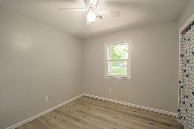 11325 Deer Haven Lane, Excelsior Springs, MO 64024