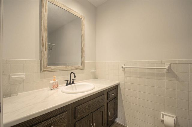 11325 Deer Haven Lane, Excelsior Springs, MO 64024