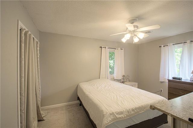 11325 Deer Haven Lane, Excelsior Springs, MO 64024
