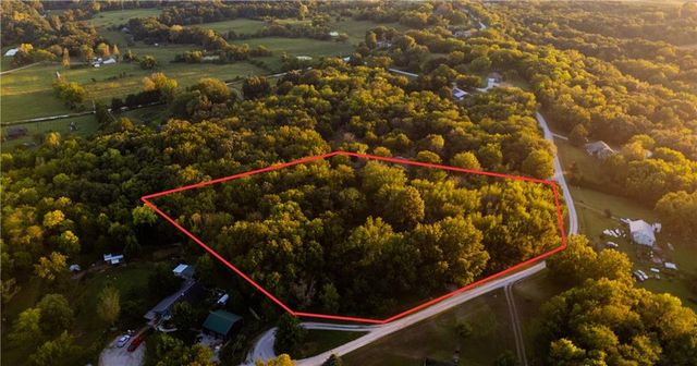 11325 Deer Haven Lane, Excelsior Springs, MO 64024