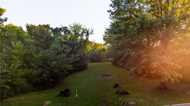 11325 Deer Haven Lane, Excelsior Springs, MO 64024