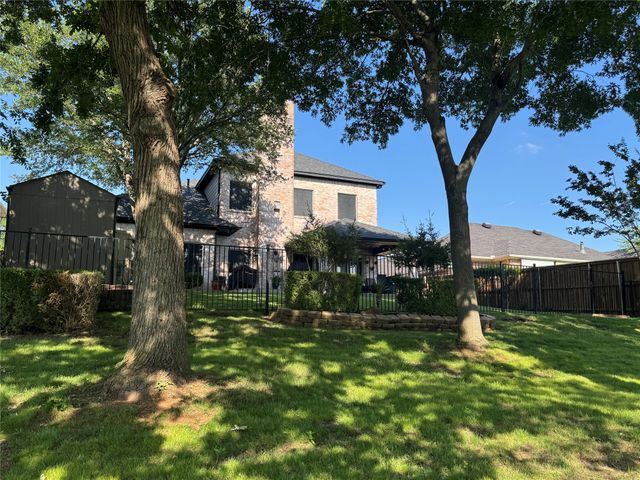 2203 Welch Place, Mansfield, TX 76063