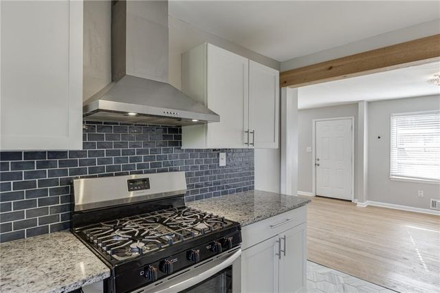 300 Forest Street, Buford, GA 30518