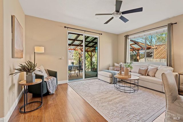 125 Anish Way, Windsor, CA 95492