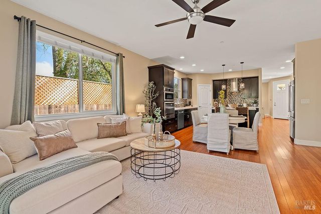 125 Anish Way, Windsor, CA 95492