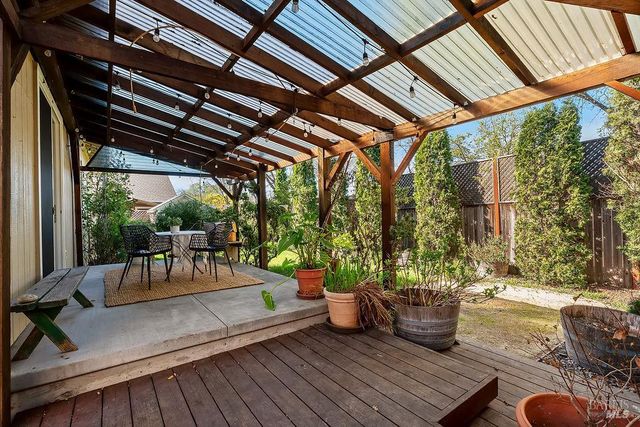 125 Anish Way, Windsor, CA 95492