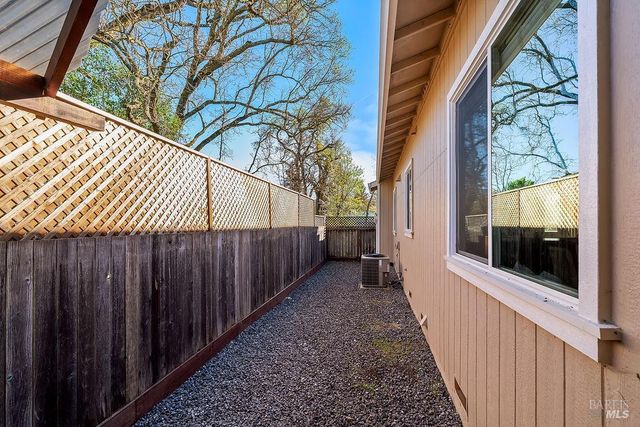 125 Anish Way, Windsor, CA 95492