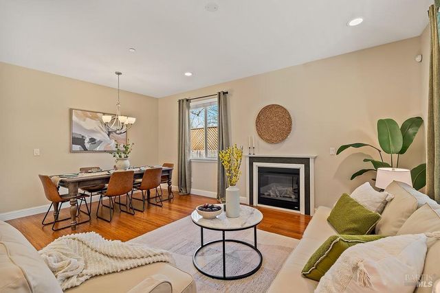 125 Anish Way, Windsor, CA 95492