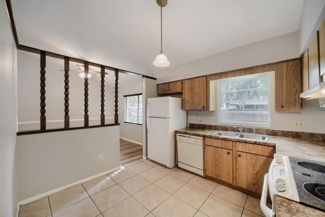 717 LANCEWOOD DRIVE, Winter Springs, FL 32708